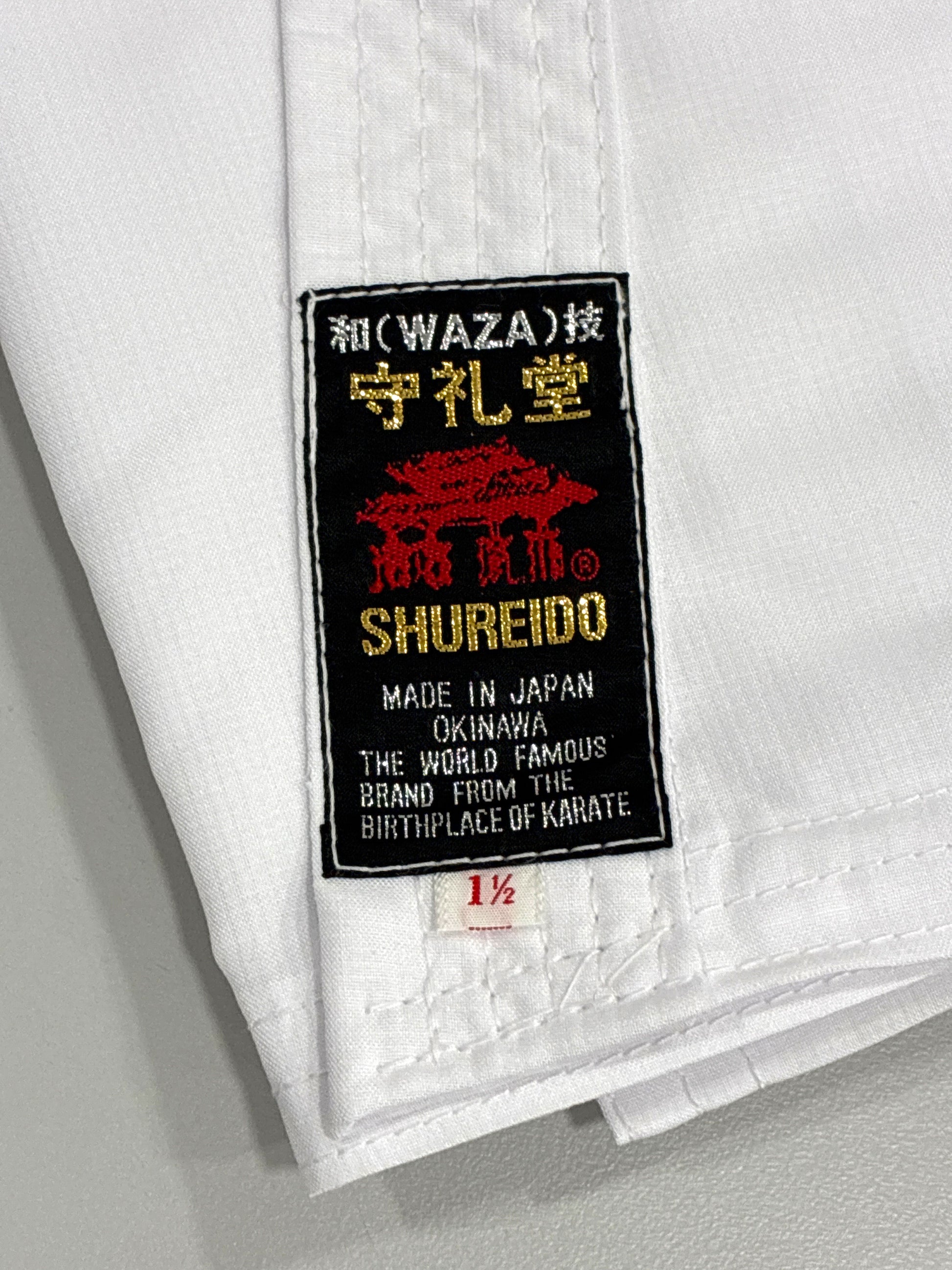 Karategui Shureido Waza – Kumite (Etiqueta WKF, Bordado Shureido)